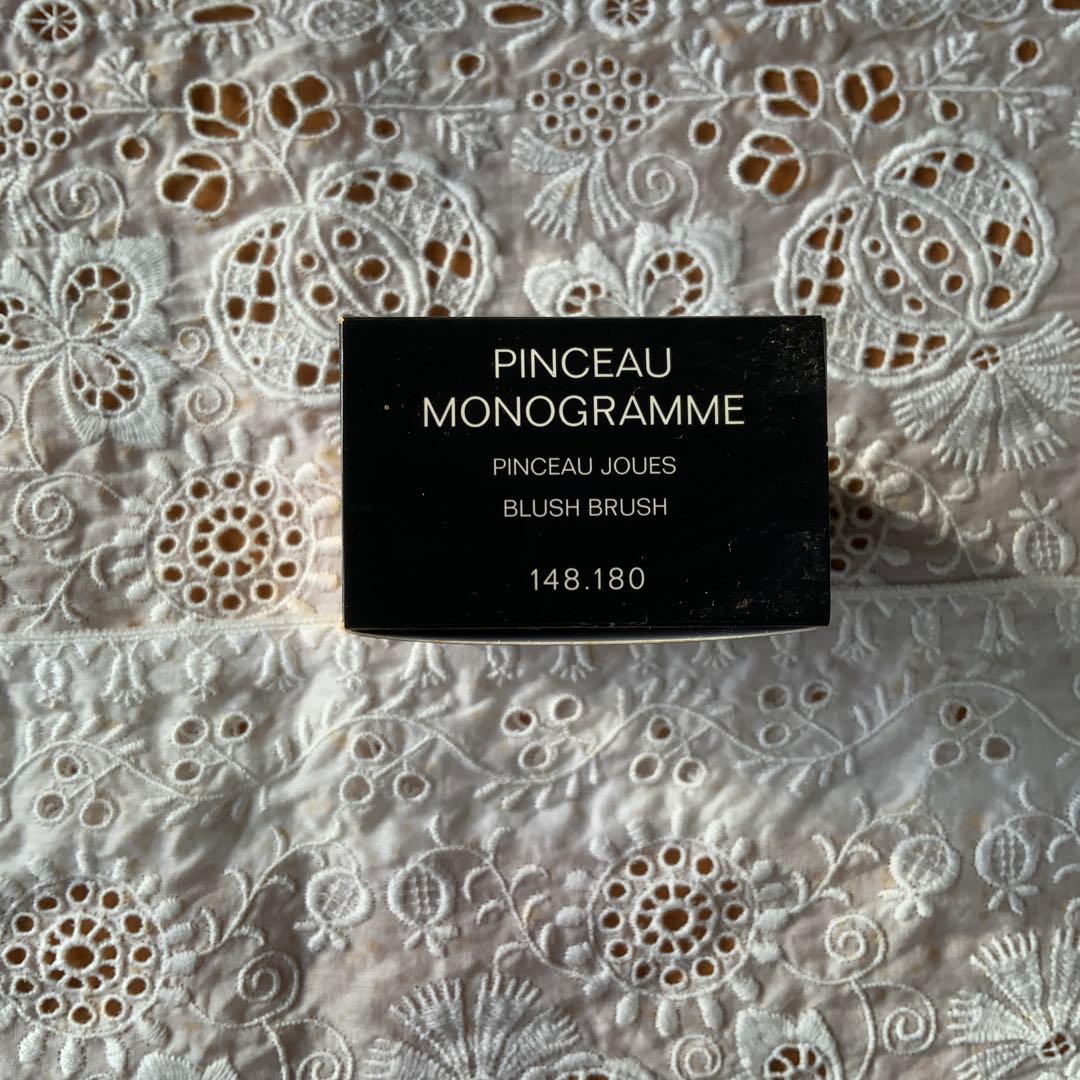【CHANEL】未使用パンソーモノグラム／フェイスブラシ（完売品）